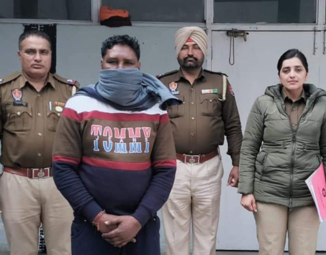 You are currently viewing 520 ਗ੍ਰਾਮ ਨਸ਼ੀਲੇ ਪਦਾਰਥ ਸਮੇਤ ਇੱਕ ਵਿਅਕਤੀ ਪੁਲਿਸ ਅੜਿੱਕੇ