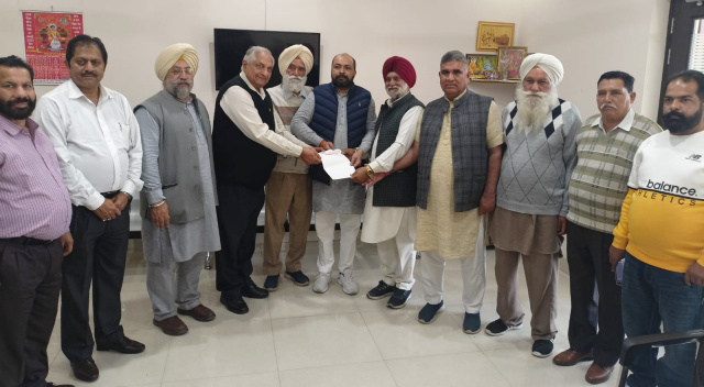 You are currently viewing *ਪੰਜਾਬ ਦੀਆਂ ਪੱਛੜੀਆਂ ਸ਼੍ਰੇਣੀਆਂ ਦੇ ਲੋਕਾਂ ਨੂੰ ਵੀ ਆਪਣੇ ਸੰਵਿਧਾਨਿਕ ਹੱਕਾਂ ਲਈ ਇਕ ਦਿਨ ਸੰਘਰਸ਼ ਕਰਨਾ ਪੈਣਾ ਹੈ : ਕੁਲਵੰਤ ਸਿੰਘ ਮੱਲ੍ਹੀ*