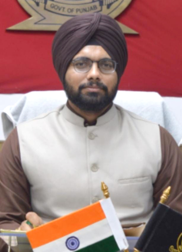 You are currently viewing ਰਿਪੇਅਰ ਦੇ ਚਲਦਿਆਂ ਸੁਜਾਨਪੁਰ ਪਠਾਨਕੋਟ 4/25-27 ਰੇਲਵੇ ਕਰਾਸਿੰਗ ਫਾਟਕ 3 ਅਤੇ 4 ਮਾਰਚ ਨੂੰ ਸਵੇਰੇ 9 ਵਜੇ ਤੋਂ ਸਾਮ 6 ਵਜੇ ਤੱਕ ਰਹੇਗਾ ਪੂਰੀ ਤਰ੍ਹਾਂ ਬੰਦ