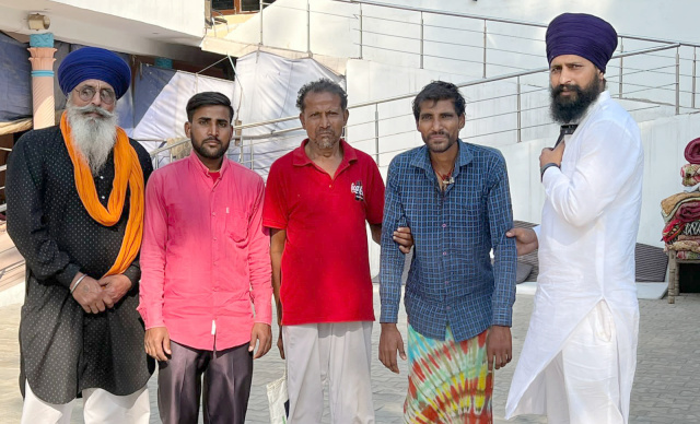 You are currently viewing ਬਾਬਾ ਦੀਪ ਸਿੰਘ ਸੇਵਾ ਦਲ ਐਂਡ ਵੈਲਫੇਅਰ ਸੁਸਾਇਟੀ ਗੜ੍ਹਦੀਵਾਲਾ ਵਲੋਂ ਇੱਕ ਹੋਰ ਲਾਪਤਾ ਵੀਰ ਨੂੰ ਪਰਿਵਾਰ ਨਾਲ ਮਿਲਾਇਆ 