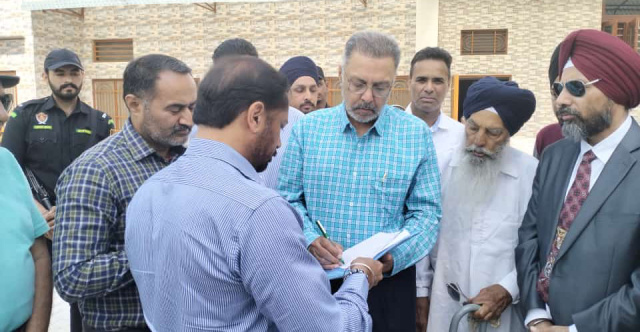 You are currently viewing ਸੂਬੇ ’ਚ ਜਲਦ ਹੀ 142 ਹੋਰ ਨਵੇਂ ਆਮ ਆਦਮੀ ਕਲੀਨਿਕ ਜਨਤਾ ਨੂੰ ਕੀਤੇ ਜਾਣਗੇ ਸਮਰਪਿਤ : ਡਾ.ਬਲਬੀਰ ਸਿੰਘ