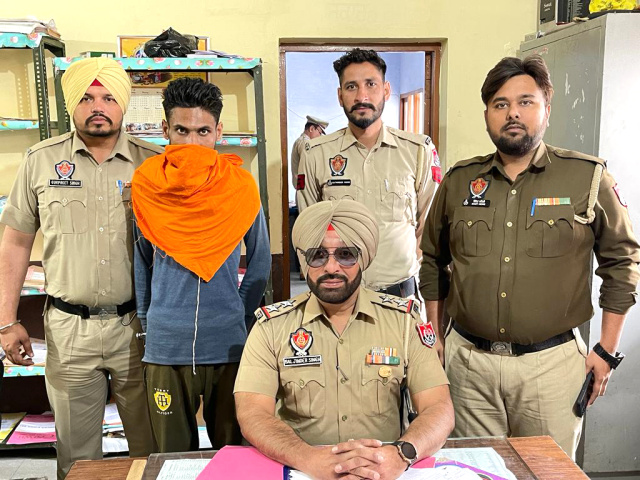 You are currently viewing 70 ਗ੍ਰਾਮ ਹੈਰੋਇਨ ਨੁਮਾ ਪਦਾਰਥ ਅਤੇ ਇਲੈਕਟ੍ਰੋਨਿਕ ਕੰਡੇ ਸਮੇਤ ਇੱਕ ਨੌਜਵਾਨ ਪੁਲਿਸ ਅੜਿੱਕੇ