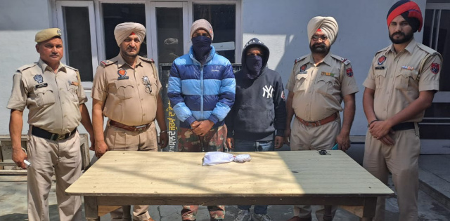 You are currently viewing ਏਅਰ ਪਿਸਟਲ ਸਮੇਤ ਦੋ ਨੌਜਵਾਨ ਪੁਲਿਸ ਅੜਿੱਕੇ 