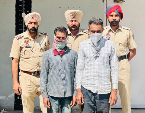 You are currently viewing ਟਾਂਡਾ ਪੁਲਿਸ ਵੱਲੋਂ ਨਜਾਇਜ ਮਾਈਨਿੰਗ ਕਰਨ ਵਾਲੇ 2 ਵਿਅਕਤੀ ਗ੍ਰਿਫਤਾਰ