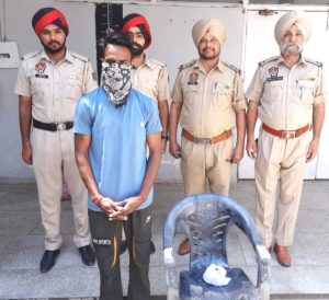 Read more about the article 250 ਗ੍ਰਾਮ ਨਸ਼ੀਲੇ ਪਾਊਡਰ ਸਮੇਤ ਇੱਕ ਨੌਜਵਾਨ ਪੁਲਿਸ ਅੜਿੱਕੇ