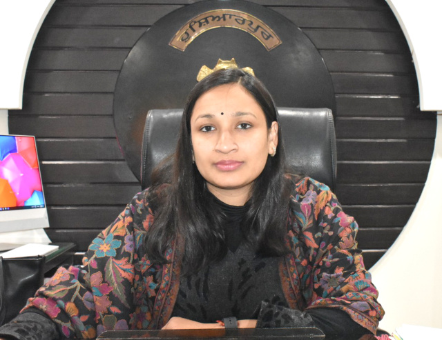 You are currently viewing ਜ਼ਿਲ੍ਹੇ ਦੀਆਂ ਮੰਡੀਆਂ ’ਚ ਹੁਣ ਤੱਕ 9662 ਮੀਟ੍ਰਿਕ ਟਨ ਕਣਕ ਦੀ ਖ਼ਰੀਦ