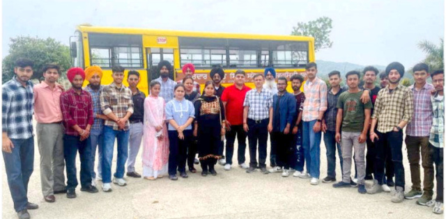 You are currently viewing ਬੇਅੰਤ ਯੂਨੀਵਰਸਿਟੀ ਦੇ ਵਿਦਿਆਰਥੀਆਂ ਨੇ ਕੀਤਾ ਪੌਂਗ ਡੈਮ ਦਾ ਦੌਰਾ