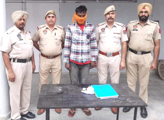 You are currently viewing 58 ਗ੍ਰਾਮ ਨਸ਼ੀਲੇ ਪਾਊਡਰ ਤੇ 100 ਗ੍ਰਾਮ ਹੈਰੋਇਨ ਸਮੇਤ 2 ਨੌਜਵਾਨ ਪੁਲਿਸ ਅੜਿੱਕੇ