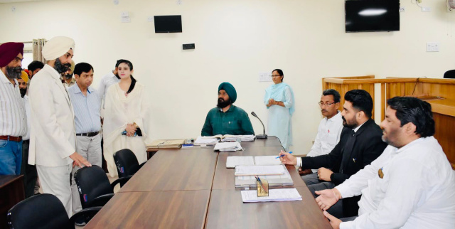 You are currently viewing ਸਾਲ ਦੀ ਦੂਜੀ ਰਾਸ਼ਟਰੀ ਲੋਕ ਅਦਾਲਤ ’ਚ ਹੋਇਆ 6375 ਕੇਸਾਂ ਦਾ ਮੌਕੇ ’ਤੇ ਨਿਪਟਾਰਾ