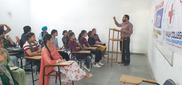 You are currently viewing ਖਾਲਸਾ ਕਾਲਜ,ਗੜ੍ਹਦੀਵਾਲਾ ਵਿਖੇ “ਥੈਲੇਸੀਮੀਆ ਡੇ” ਮਨਾਇਆ