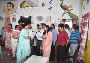 Read more about the article कामकाजी दंपत्तियों के लिए काफी लाभप्रद साबित होगा बालवाटिका डे केयर सैंटर: कोमल मित्तल