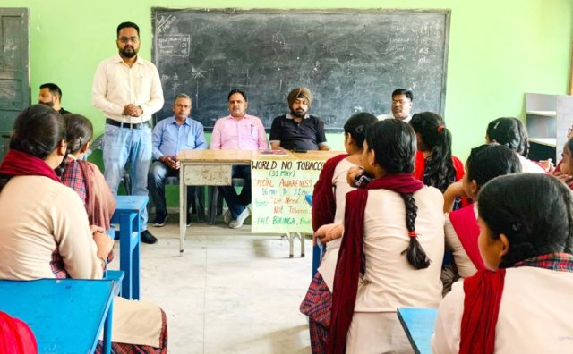 You are currently viewing ਸਰਕਾਰੀ ਸੀਨੀਅਰ ਸਕੈਡਰੀ ਸਕੂਲ ਭੂੰਗਾ ਵਿਖੇ ਵਿਸ਼ਵ ਤੰਬਾਕੂ ਰਹਿਤ ਜਾਗਰੂਕਤਾ ਦਿਵਸ ਮਨਾਇਆ