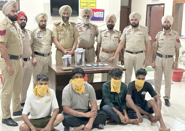 You are currently viewing ਜੱਗੂ ਭਗਵਾਨਪੁਰੀਆ ਗਰੁਪ ਦੇ ਸਰਗਰਮ ਮੈਂਬਰ ਤੇ ਉਸ ਦੇ ਤਿੰਨ ਸਾਥੀਆਂ ਨੂੰ ਪੁਲਿਸ ਨੇ ਕੀਤਾ ਗਿ੍ਰਫਤਾਰ