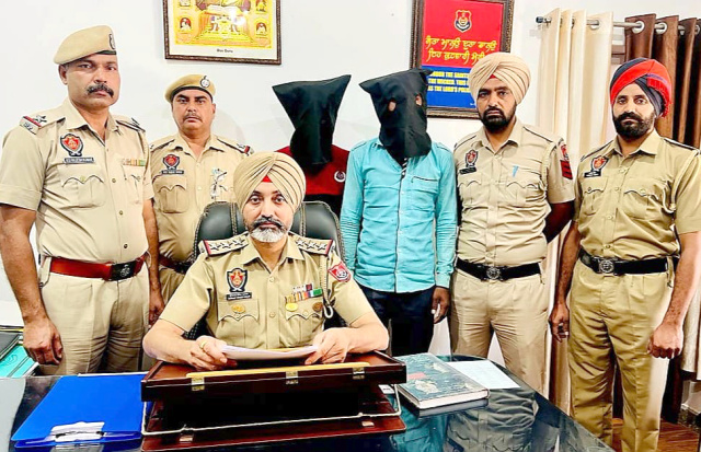 You are currently viewing 01 ਕਿਲੋ ਅਫੀਮ ਸਮੇਤ 2 ਨੌਜਵਾਨ ਪੁਲਿਸ ਅੜਿੱਕੇ, ਮਾਮਲਾ ਦਰਜ 