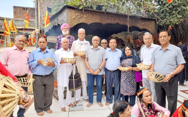 You are currently viewing ਸੀਨੀਅਰ ਸਿਟੀਜ਼ਨਜ਼ ਵੈਲਫੇਅਰ ਐਸੋਸੀਏਸ਼ਨ ਦਸੂਹਾ ਦਾ ਗਰੁੱਪ ਹਿਮਾਚਲ ਪ੍ਰਦੇਸ਼ ਵਿਖੇ ਟੂਰ ਲਈ ਰਵਾਨਾ – ਚੌਧਰੀ ਕੁਮਾਰ ਸੈਣੀ