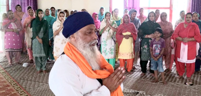 You are currently viewing ਭਗਤ ਜਵਾਲਾ ਦਾਸ ਕੁਟੀਆ ਪਿੰਡ ਲੱਖਪੁਰ ਵਿਖੇ ਸ਼ਰਧਾ ਨਾਲ ਮਨਾਇਆ ਸੰਗਰਾਂਦ ਦਾ ਦਿਹਾੜਾ