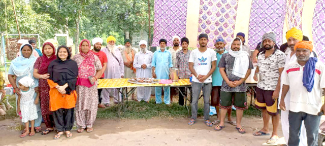 You are currently viewing ਪਿੰਡ ਥੇਂਦਾ ਵਿਖੇ ਧੰਨ ਧੰਨ ਸ਼੍ਰੀ ਗੁਰੂ ਅਰਜਨ ਦੇਵ ਜੀ ਦੀ ਸ਼ਹੀਦੀ ਨੂੰ ਸਮਰਪਿਤ ਠੰਢੇ ਮਿੱਠੇ ਜਲ ਦੀ ਛਬੀਲ ਲਗਾਈ