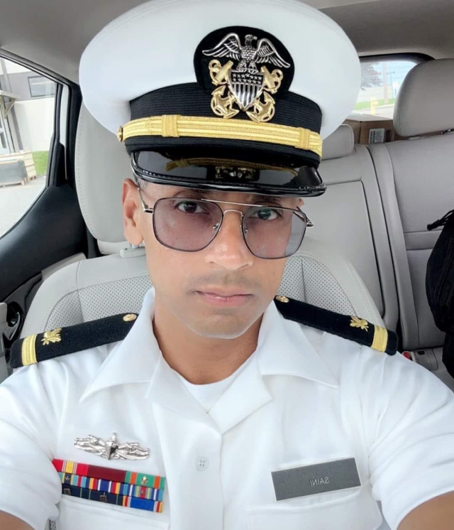 You are currently viewing ਟਾਂਡਾ ਦੇ ਪਿੰਡ ਖੁੱਡਾ ਦਾ ਨੌਜਵਾਨ ਹਰਪ੍ਰੀਤ ਸਿੰਘ ਅਮਰੀਕਾ ‘ਚ ਬਣਿਆ ਨੇਵੀ ਅਫਸਰ