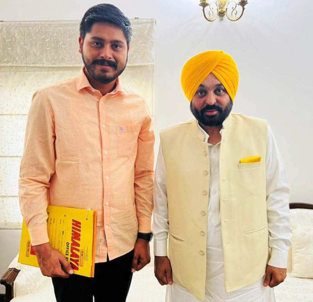 You are currently viewing ਵਿਧਾਇਕ ਸ਼ੈਰੀ ਕਲਸੀ ਨੇ ਮੁੱਖ ਮੰਤਰੀ ਰਾਹਤ ਫੰਡ ਵਿੱਚ ਆਪਣੀ ਇੱਕ ਮਹੀਨੇ ਦੀ ਤਨਖਾਹ ਦਾ ਪਾਇਆ ਯੋਗਦਾਨ