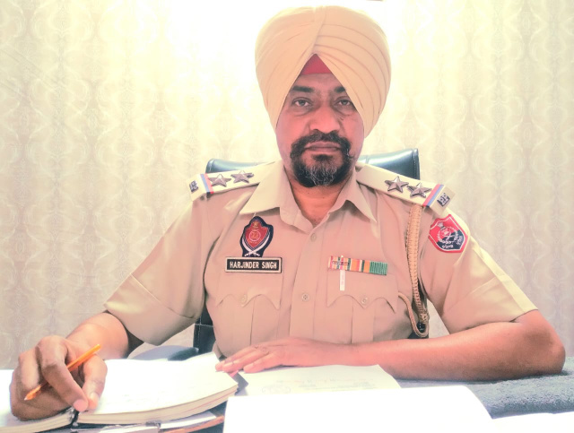 You are currently viewing ਸਬ-ਇੰਸਪੈਕਟਰ ਹਰਜਿੰਦਰ ਸਿੰਘ ਨੇ ਸੰਭਾਲਿਆ ਥਾਣਾ ਰਾਵਲਪਿੰਡੀ ਦੇ ਐਸ.ਐਚ.ਓ. ਦਾ ਚਾਰਜ