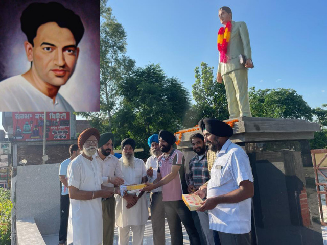 You are currently viewing ਵਿਰਾਸਤੀ ਮੰਚ ਬਟਾਲਾ ਨੇ ਪੰਜਾਬੀ ਮਾਂ-ਬੋਲੀ ਦੇ ਲਾਡਲੇ ਸ਼ਾਇਰ ਸ਼ਿਵ ਕੁਮਾਰ ਬਟਾਲਵੀ ਦਾ 87ਵਾਂ ਜਨਮ ਦਿਨ ਮਨਾਇਆ