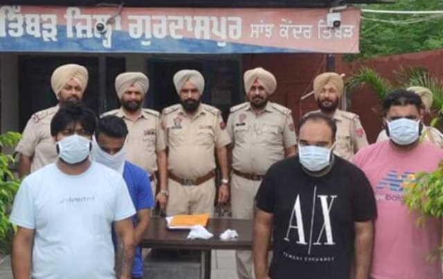 You are currently viewing ਨੌਜਵਾਨ ਨੂੰ ਅਗਵਾ ਕਰਨ ਦੇ ਮਾਮਲੇ ਨੂੰ 24 ਘੰਟਿਆਂ ਅੰਦਰ ਸੁਲਝਾ ਕੇ ਪੁਲਿਸ 4 ਕਿਡਨੈਪਰਾਂ ਨੂੰ ਕੀਤਾ ਕਾਬੂ