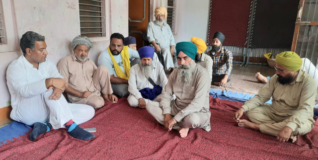 You are currently viewing ਪਿੰਡ ਸਹੂੰਗੜਾ ਦੇ ਨੌਜਵਾਨ ਜੱਸੇ ਦੀ ਮੌਤ ਦਾ ਪਰਿਵਾਰ ਨੂੰ ਪੂਰਾ ਇਨਸਾਫ ਮਿਲਣਾ ਚਾਹੀਦਾਐ – ਅਜੈ ਮੰਗੂਪੁਰ