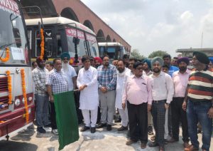 Read more about the article ਕੈਬਨਿਟ ਮੰਤਰੀ ਜਿੰਪਾ ਨੇ ਹੁਸ਼ਿਆਰਪੁਰ ਤੋਂ ਚਿੰਤਪੁਰਨੀ-ਜਵਾਲਾਜੀ ਵਾਸਤੇ ਨਵੀਂ ਬੱਸ ਨੂੰ ਝੰਡੀ ਦੇ ਕੇ ਕੀਤਾ ਰਵਾਨਾ