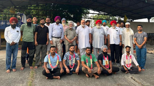 You are currently viewing 110 वे दिन बैराज औसतियों के समर्थन में आए मंगतराम पासला