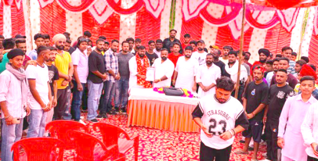 You are currently viewing ਸ਼ੁਭਮ ਸਹੋਤਾ ਸ੍ਰੀ ਹਿੰਦੂ ਤਖ਼ਤ ਵਲੋਂ ਪੰਜਾਬ ਸਹਿ-ਇੰਚਾਰਜ ਨਿਯੁਕਤ