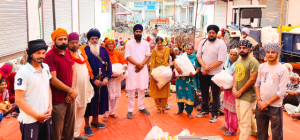 Read more about the article ਬਾਬਾ ਦੀਪ ਸਿੰਘ ਸੇਵਾ ਸੁਸਾਇਟੀ ਗੜ੍ਹਦੀਵਾਲਾ ਨੇ ਮਹੀਨਾਵਾਰ ਸਮਾਗਮ ਦੌਰਾਨ 250 ਲੋੜਵੰਦ ਪਰਿਵਾਰਾਂ ਨੂੰ ਵੰਡਿਆ ਰਾਸ਼ਣ