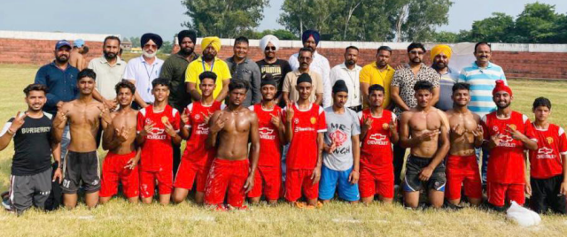 You are currently viewing ਅੰਬਾਲਾ ਜੱਟਾਂ ਸਕੂਲ ਇਸ ਵਾਰ ਫਿਰ ਬਣਿਆ ਸਰਕਲ ਕਬੱਡੀ ਦੇ ‘ਚ ਜਿਲ੍ਹਾ ਚੈਂਪੀਅਨ