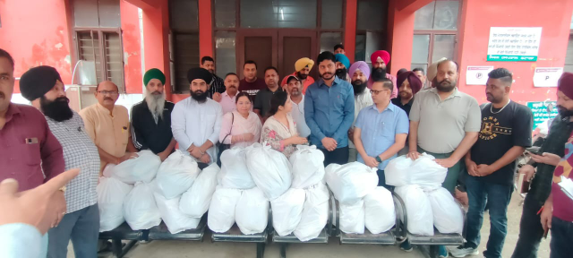 You are currently viewing ਮੀਡੀਆ ਪਾਵਰ ਕਲੱਬ ਪੰਜਾਬ ਚੰਡੀਗੜ ਬਟਾਲਾ ਦਾ ਮਾਣ ਹੈ – MLA.ਅਮਨਸ਼ੇਰ ਸਿੰਘ ਕਲਸੀ