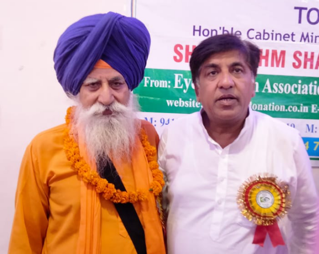 You are currently viewing ਆਪ ਦੁਆਰਾ ਕੀਤਾ ਗਿਆ ਨੇਤਰਦਾਨ ਬਣ ਸਕਦਾ ਹੈ ਕਿਸੇ ਨੇਤਰਹੀਣੀਆ ਲਈ ਵਰਦਾਨ- ਬ੍ਰਹਮ ਸ਼ੰਕਰ ਜਿੰਪਾ,ਬਰਿੰਦਰ ਮਸੀਤੀ