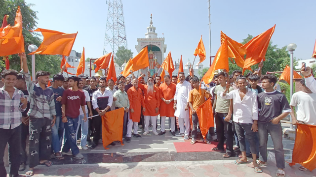 You are currently viewing फगवाड़ा में शहीद भगत सिंह की प्रतिमा स्थापित करवाये भगवंत मान सरकार : इन्द्रजीत करवल