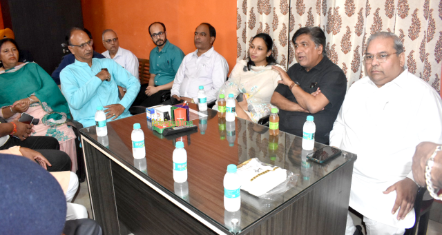 You are currently viewing ਮੁੱਖ ਮੰਤਰੀ ਭਗਵੰਤ ਸਿੰਘ ਮਾਨ ਹੁਸ਼ਿਆਰਪੁਰ ਵਿਖੇ ਦੁਸਹਿਰੇ ‘ਚ ਹੋਣਗੇ ਸ਼ਾਮਲ : ਬ੍ਰਮ ਸ਼ੰਕਰ ਜਿੰਪਾ