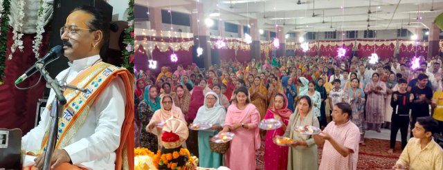 You are currently viewing विरोध का अंत विरोध से कभी भी नहीं होता हमे सर्वदा प्रेम स्वरूप श्रीकृष्ण के सूत्रों को अपने जीवन मे उतारना चाहिए : श्री उदय नारायण शास्त्री