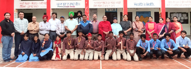 You are currently viewing ਸਸਸਸ ਸਕੂਲ ਧੁੱਗਾ ਕਲਾਂ ਦਾ ਜ਼ਿਲ੍ਹਾ ਪੱਧਰੀ ਖੇਡਾਂ ‘ਚ ਸ਼ਾਨਦਾਰ ਪ੍ਰਦਰਸ਼ਨ, 4 ਖਿਡਾਰੀਆਂ ‌‌ਦੀ ਸਟੇਟ ਪੱਧਰ ਲਈ ਹੋਈ ਚੋਣ *