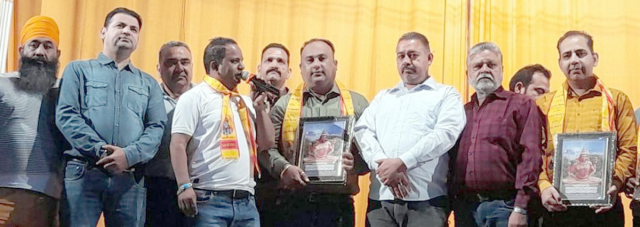 You are currently viewing तालाब अरोडिय़ां में जारी रामलीला के दौरान लायन आशु मारकंडा ने करवाया भरत विलाप नाईट का शुभारंभ