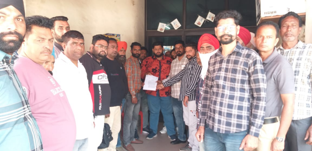 You are currently viewing *ਜਲ ਸਪਲਾਈ ਇਨਲਿਸਟਮੈਂਟ ਠੇਕਾ ਕਾਮਿਆ ਵੱਲੋਂ ਦੁਸਹਿਰੇ ਤੇ ਰੋਸ ਪ੍ਰਦਰਸ਼ਨ ਕਰਨ ਦੀ ਚੇਤਾਵਨੀ*