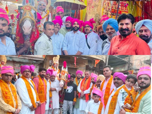 You are currently viewing राम जी की निकली सवारी, रामजी की लीला है न्यारी से गूंजा गढ़दीवाला