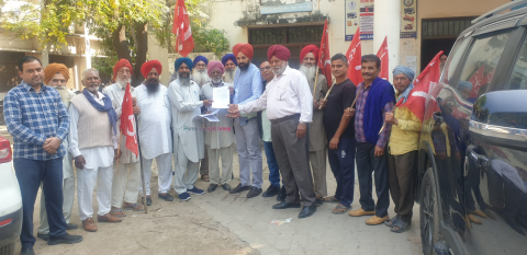 You are currently viewing ਫਲਸਤੀਨ ‘ਚ ਕਤਲੇਆਮ ਬੰਦ ਕੀਤਾ ਜਾਵੇ,ਜਥੇਬੰਦੀਆਂ ਵੱਲੋਂ ਨਾਇਬ ਤਹਿਸੀਲ ਰਾਹੀਂ ਰਾਸ਼ਟਰਪਤੀ ਨੂੰ ਭੇਜਿਆ ਮੰਗ ਪੱਤਰ