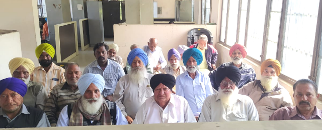 Read more about the article ਸਬ ਤਹਿਸੀਲ ਗੜ੍ਹਦੀਵਾਲਾ ਵਿਖੇ ਨੰਬਰਦਾਰਾਂ ਦੀ ਮਹੀਨਾਵਾਰ ਮੀਟਿੰਗ ਹੋਈ