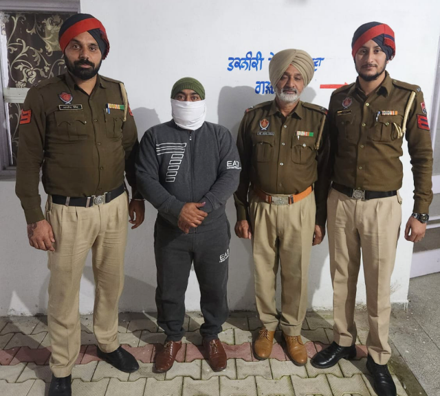 Read more about the article 2,74,80,450/- ਰੁਪਏ ਤੋਂ ਜਿਆਦਾ ਰਕਮ ਦੀ ਠੱਗੀ ਮਾਰਨ ਵਾਲਾ ਦੋਸ਼ੀ ਆਇਆ ਪੁਲਿਸ ਅੜਿੱਕੇ