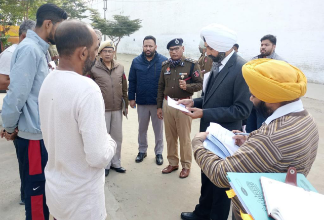 Read more about the article ਜ਼ਿਲ੍ਹਾ ਤੇ ਸੈਸ਼ਨ ਜੱਜ ਦਿਲਬਾਗ ਸਿੰਘ ਜੌਹਲ ਵੱਲੋਂ ਕੇਂਦਰੀ ਜੇਲ੍ਹ ਹੁਸ਼ਿਆਰਪੁਰ ਦਾ ਦੌਰਾ