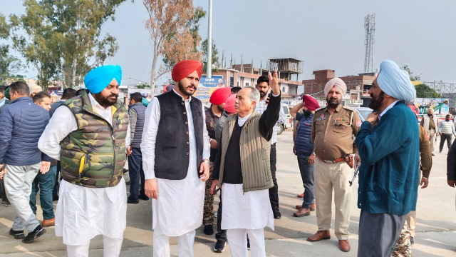 You are currently viewing ਦਿੱਲੀ ਦੇ ਮੁੱਖ ਮੰਤਰੀ ਅਰਵਿੰਦ ਕੇਜਰੀਵਾਲ ਅਤੇ ਮੁੱਖ ਮੰਤਰੀ ਪੰਜਾਬ ਭਗਵੰਤ ਮਾਨ ਭਲਕੇ ਗੁਰਦਾਸਪੁਰ ਵਿਖੇ ਵਿਕਾਸ ਕਾਰਜਾਂ ਦਾ ਕਰਨਗੇ ਉਦਘਾਟਨ