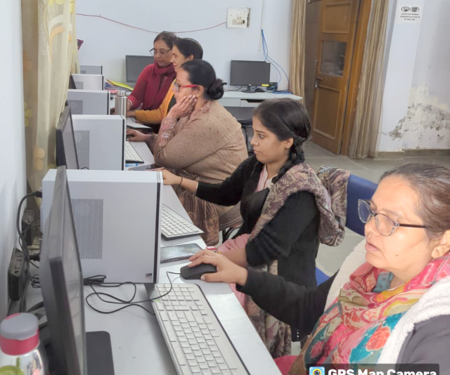 You are currently viewing ਖ਼ਾਲਸਾ ਕਾਲਜ,ਗੜ੍ਹਦੀਵਾਲਾ ਵਿਖੇ ਇੱਕੀ ਦਿਨਾਂ ਵਰਕਸ਼ਾਪ ਦੀ ਸ਼ੁਰੂਆਤ