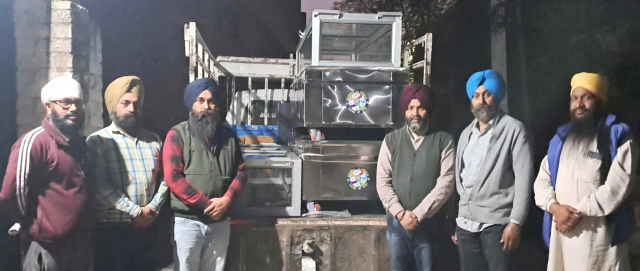 You are currently viewing ਸਰਬੱਤ ਦਾ ਭਲਾ ਚੈਰੀਟੇਬਲ ਟਰੱਸਟ ਵੱਲੋਂ ਡੈਡ ਬਾਡੀ ਫਰੀਜਰਾਂ ਦੀ ਗੱਡੀ ਰਵਾਨਾ