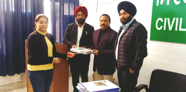 You are currently viewing ਸਿਵਲ ਹਸਪਤਾਲ,ਦਸੂਹਾ ਵਿਖੇ ਆਈ.ਟੀ.ਸੈਲ ਚੰਡੀਗੜ ਵੱਲੋ ਦਿੱਤੀ ਟ੍ਰੇਨਿੰਗ 