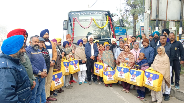 You are currently viewing ਤਲਵੰਡੀ ਸਾਬੋ ਅਤੇ ਸ਼੍ਰੀ ਅੰਮ੍ਰਿਤਸਰ ਸਾਹਿਬ ਜੀ ਦੇ ਦਰਸ਼ਨਾਂ ਲਈ ਜਾਣ ਵਾਲੀ ਬੱਸ ਰਵਾਨਾ